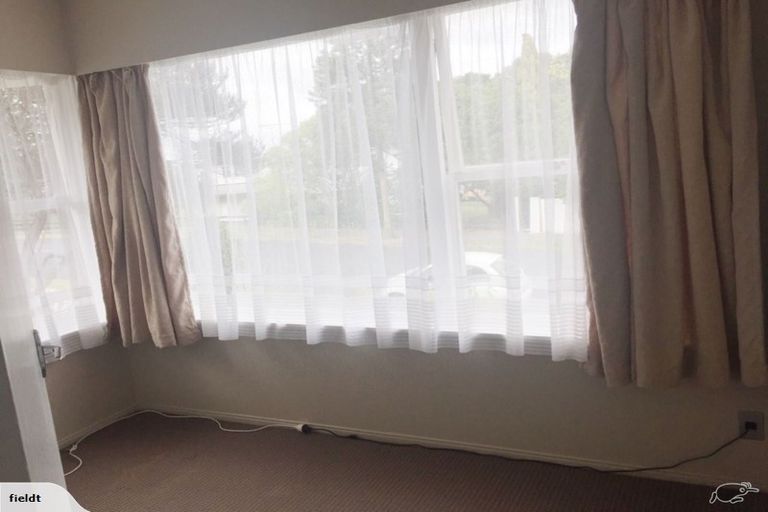Photo of property in 43 Scenic Drive, Hillpark, Auckland, 2102