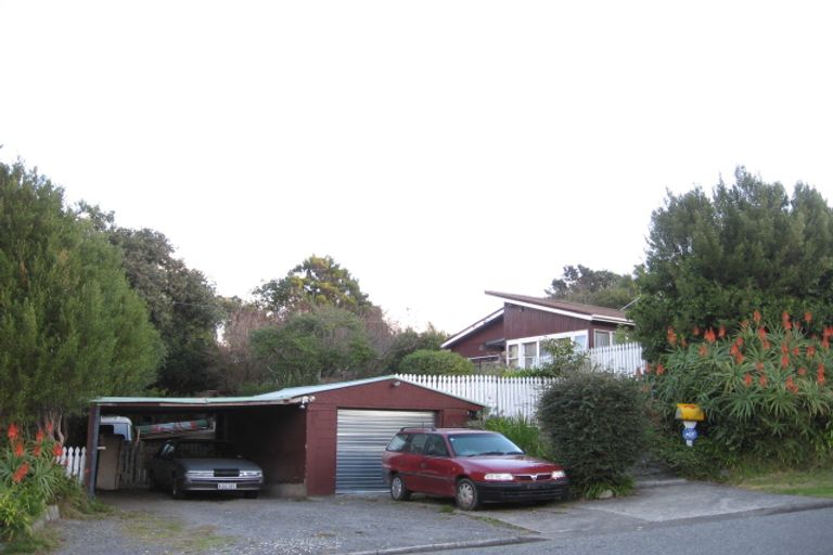 Photo of property in 96 Leinster Avenue, Raumati South, Paraparaumu, 5032