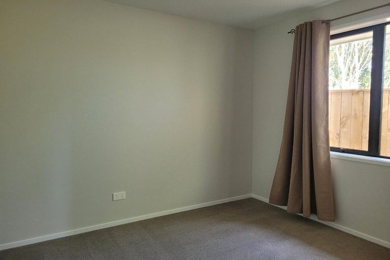 Photo of property in 77 Lincoln Road, Carterton, 5713