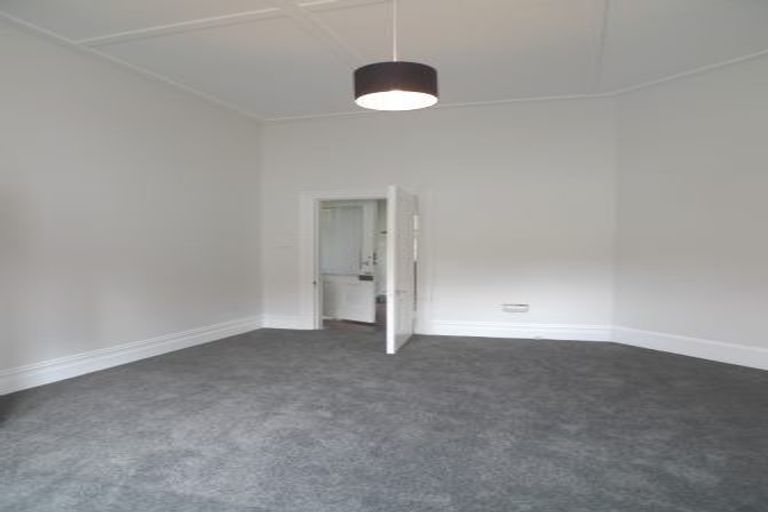 Photo of property in 55 Central Terrace, Kelburn, Wellington, 6012