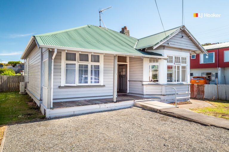 Photo of property in 69 Burns Street, South Dunedin, Dunedin, 9012