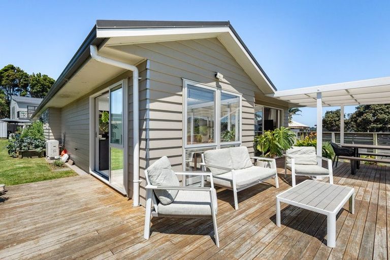 Photo of property in 7 Seafoam Place, Waihi Beach, 3611