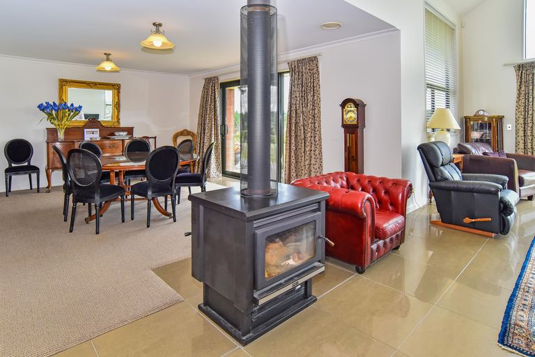 Photo of property in 480 Creightons Road, Clevedon, Papakura, 2582