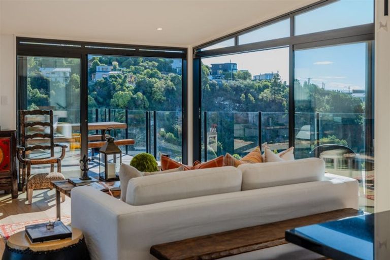 Photo of property in 29 Soleares Avenue, Mount Pleasant, Christchurch, 8081