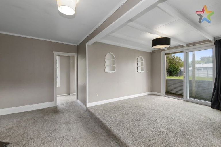 Photo of property in 35 Frederick Street, Carterton, 5713