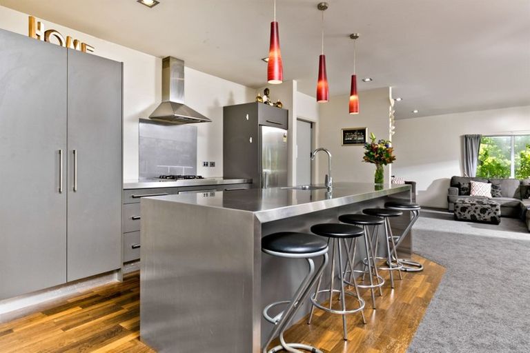 Photo of property in 22 The Close, Greenhithe, Auckland, 0632