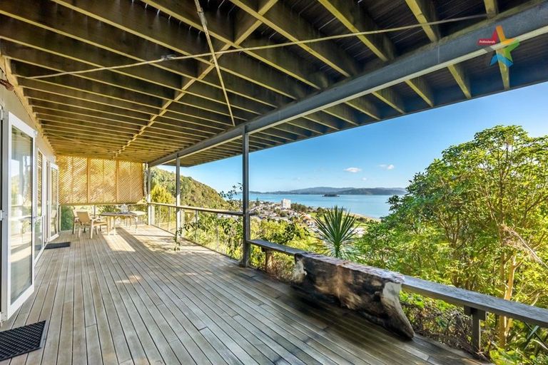 Photo of property in 29a Totara Street, Eastbourne, Lower Hutt, 5013