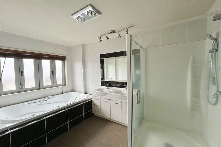 Photo of property in 10 Hawkridge Rise, Huntington, Hamilton, 3210