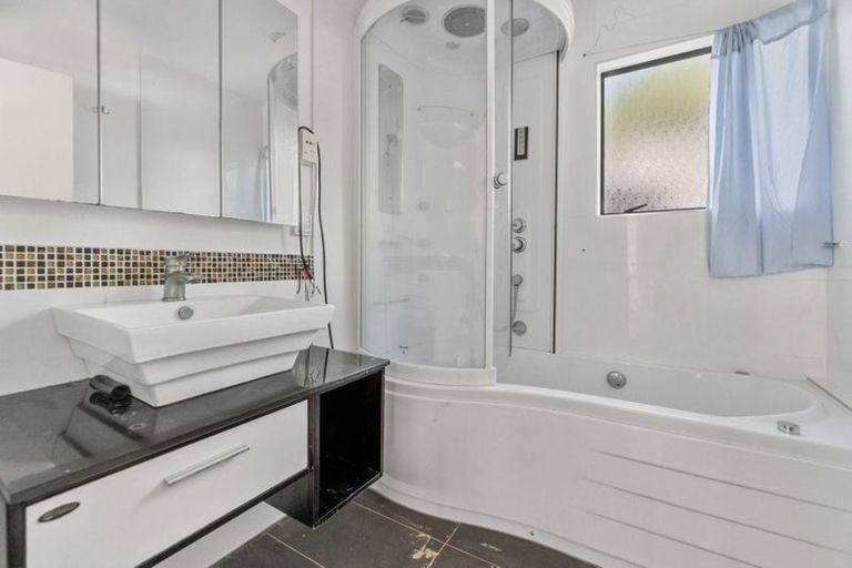 Photo of property in 41 D'oyly Drive, Stanmore Bay, Whangaparaoa, 0932