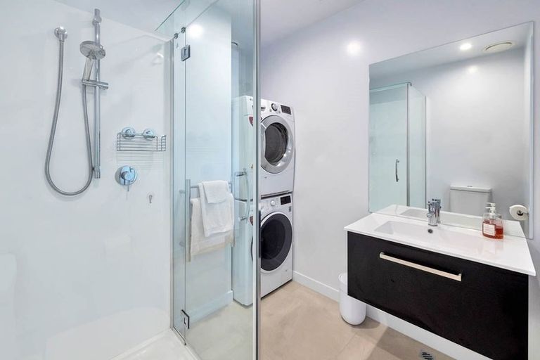 Photo of property in Frank Sargeson Apts, 101/80 Anzac Street, Takapuna, Auckland, 0622