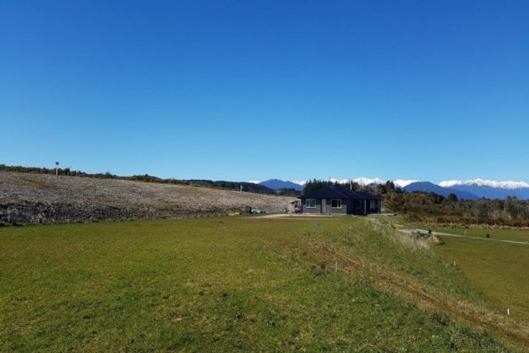Photo of property in 4 Mount Cook View Drive, Hokitika, 7882