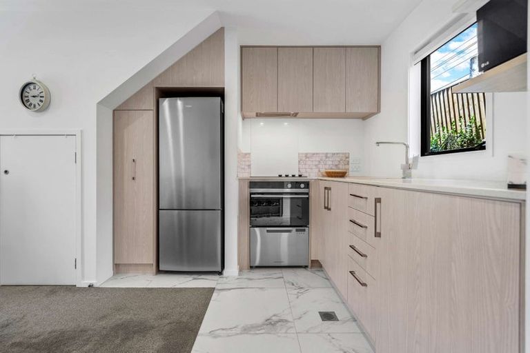 Photo of property in 6/137 View Road, Sunnyvale, Auckland, 0612