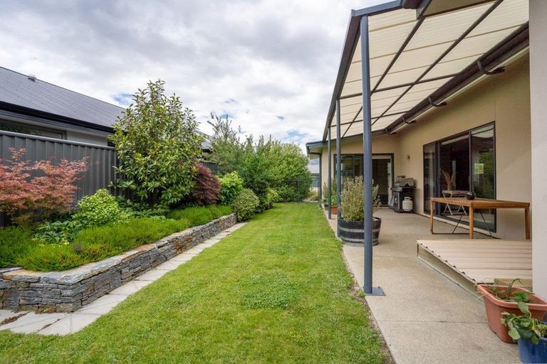 Photo of property in 16 Stowell Drive, Cromwell, 9310