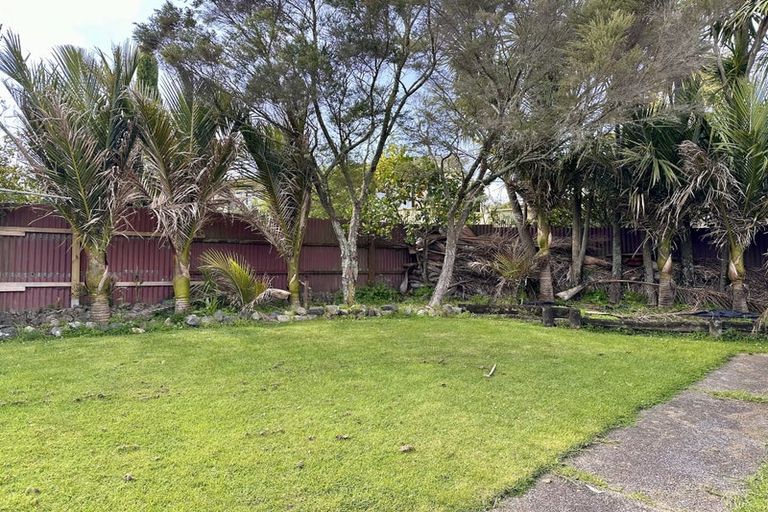 Photo of property in 32 Powrie Street, Glenfield, Auckland, 0629