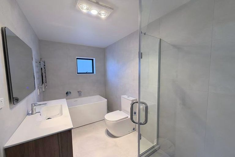 Photo of property in 8 Songline Road, Karaka, 2113