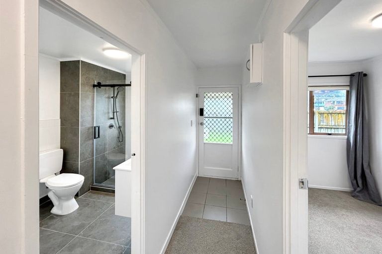 Photo of property in 2/773 Beach Road, Browns Bay, Auckland, 0630