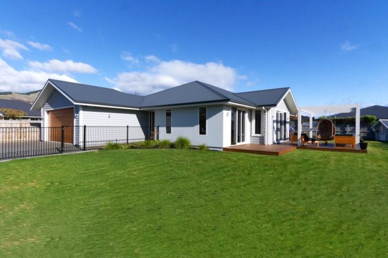 Photo of property in 8 Boysenberry Grove, Richmond, 7020