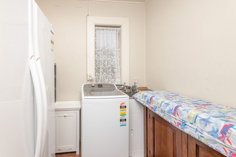 Photo of property in 1/65 Northcote Road, Northcote, Christchurch, 8052