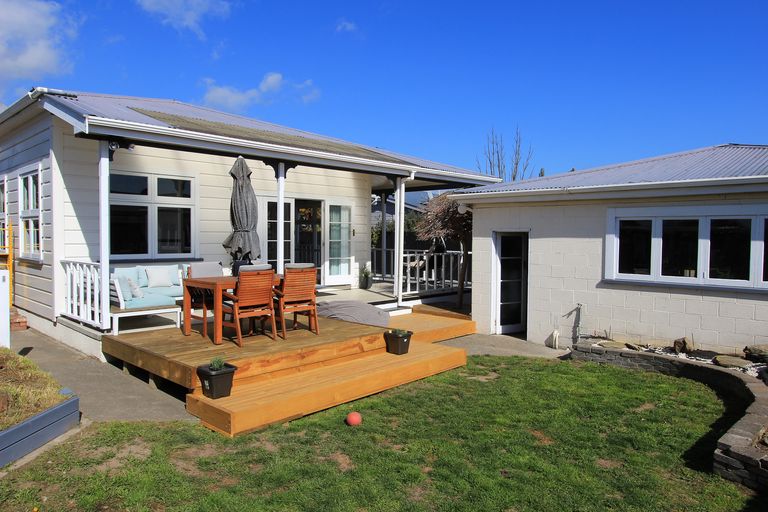 Photo of property in 37 Muller Road, Blenheim, 7201