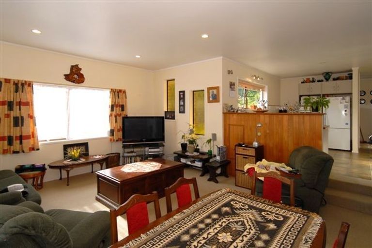 Photo of property in 132 Totara Drive, Pukete, Hamilton, 3200