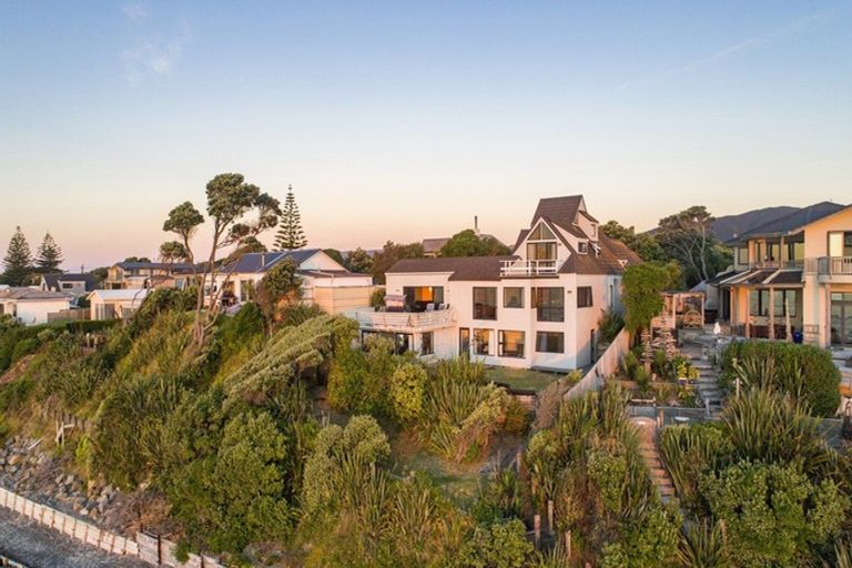 Photo of property in 163 Rosetta Road, Raumati South, Paraparaumu, 5032