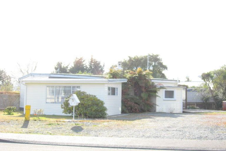 Photo of property in 30 Pompolona Street, Te Anau, 9600