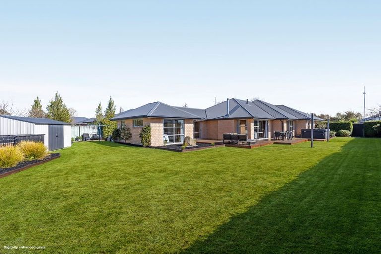 Photo of property in 104 Infinity Drive, Pegasus, 7612