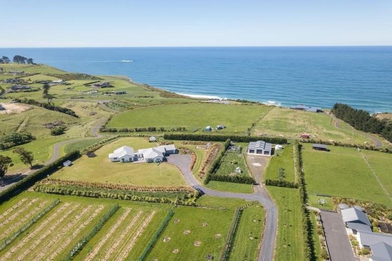 Photo of property in 73 Blackhead Road, Blackhead, Dunedin, 9076