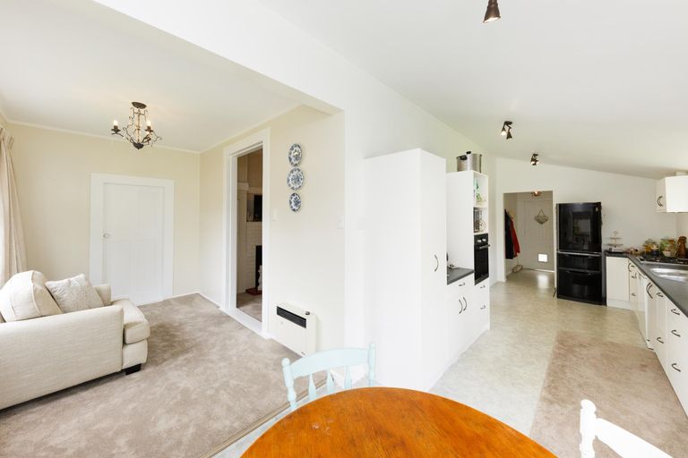 Photo of property in 12 Moerangi Street, West End, Palmerston North, 4410