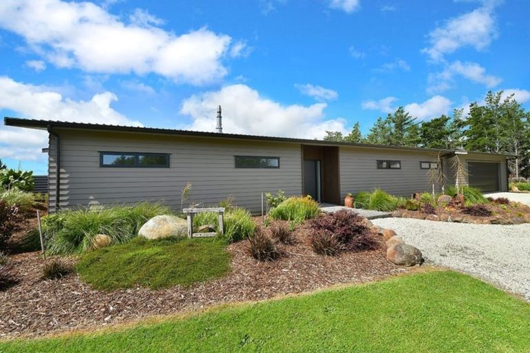 Photo of property in 41 Webber Road, South Head, 0874