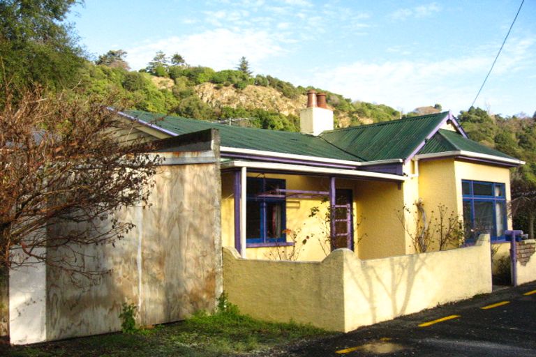 Photo of property in 4 Quentin Avenue, North Dunedin, Dunedin, 9016