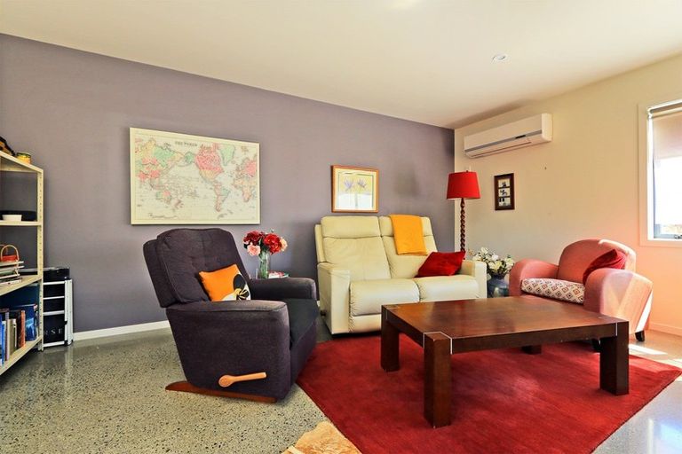 Photo of property in 6 Blyth Street, Flaxmere, Hastings, 4120