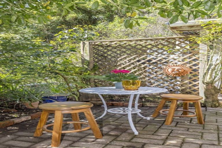 Photo of property in 77 Holloway Road, Aro Valley, Wellington, 6021