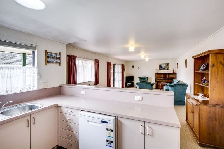 Photo of property in 2/202 Southampton Street West, Hastings, 4122