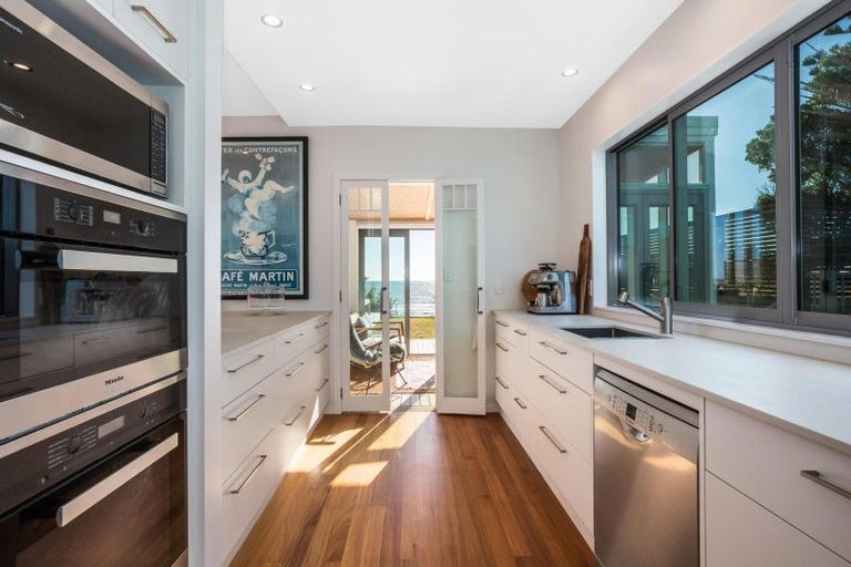 Photo of property in 305 Rosetta Road, Raumati Beach, Paraparaumu, 5032