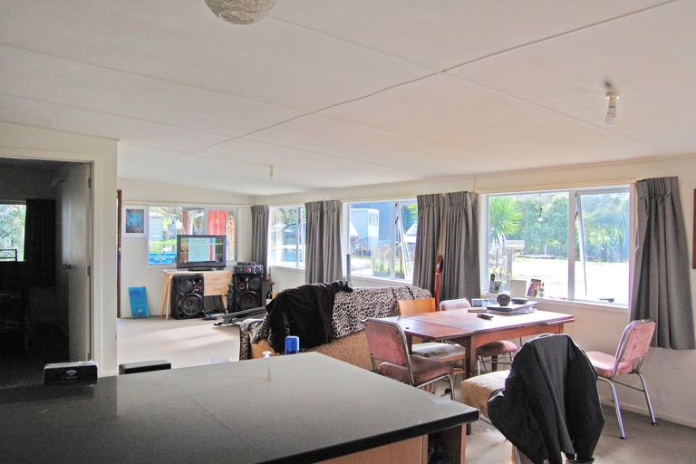 Photo of property in 353a Brown Road, Hakaru, Kaiwaka, 0573