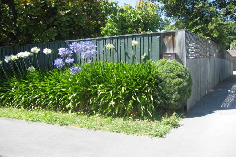 Photo of property in 2/4 Field Terrace, Upper Riccarton, Christchurch, 8041