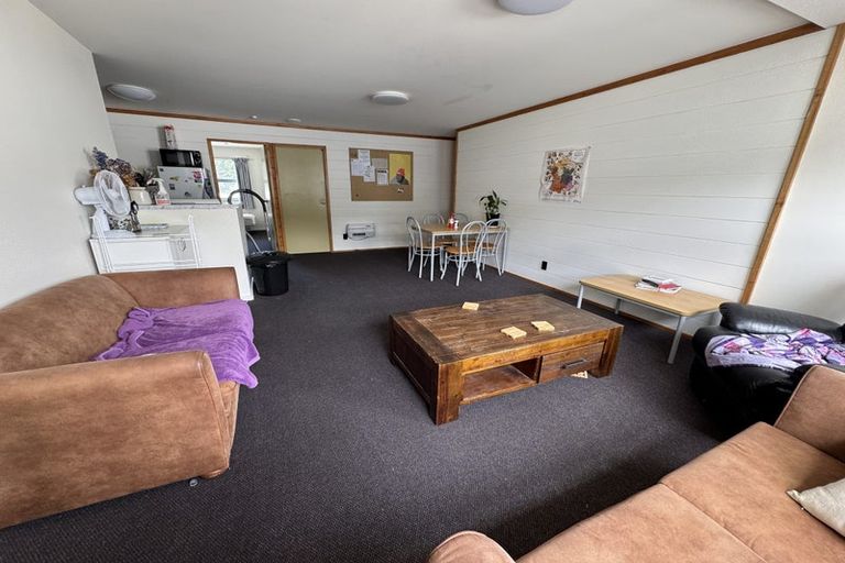 Photo of property in Drummond Street Flats, 16/19 Drummond Street, Mount Cook, Wellington, 6021