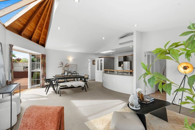 Photo of property in 8 Reading Street, Upper Riccarton, Christchurch, 8041