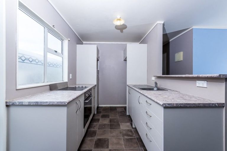 Photo of property in 8 Karepo Crescent, Ranui, Auckland, 0612