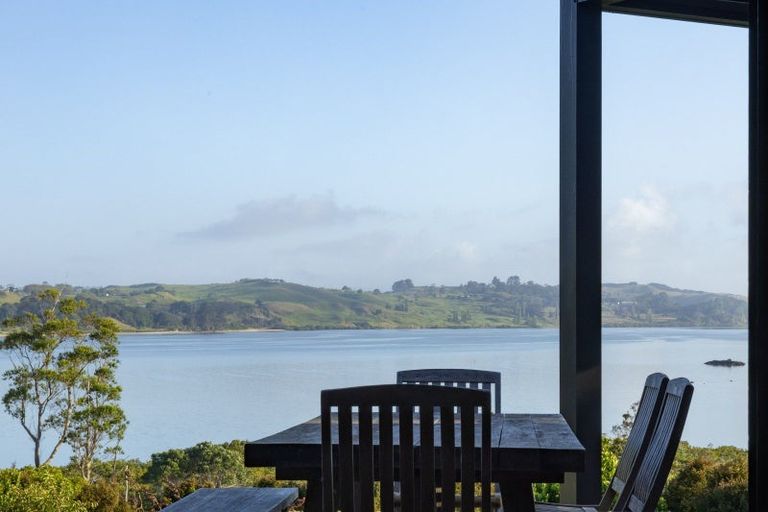 Photo of property in 193 Shegadeen Road, Wharehine, Wellsford, 0973