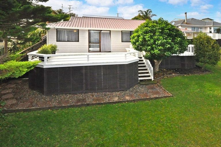 Photo of property in 25b Shakespear Road, Army Bay, Whangaparaoa, 0930