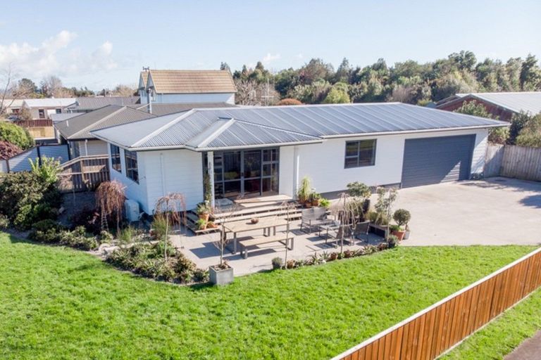 Photo of property in 1 Mcmillan Street, Ngatea, 3503