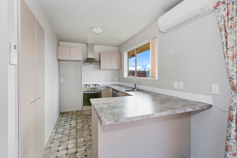 Photo of property in 2/318 Waterloo Road, Islington, Christchurch, 8042