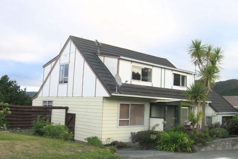 Photo of property in 38a Percy Dyett Drive, Karori, Wellington, 6012