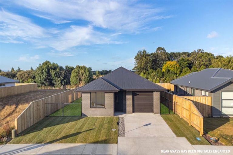 Photo of property in 53 Henshaw Street, Woodend, 7610