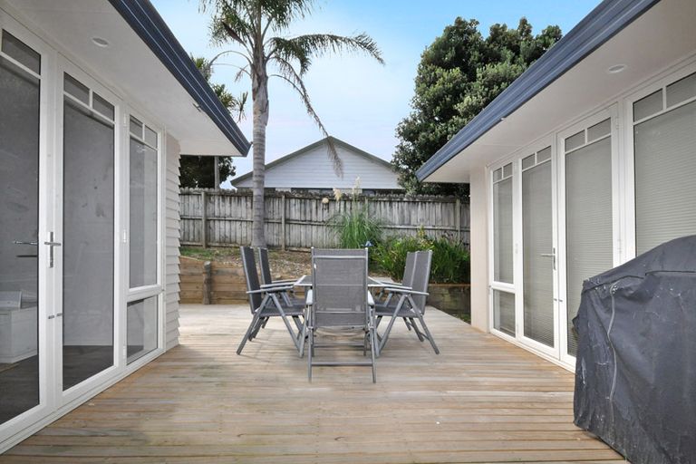 Photo of property in 26 Bellville Drive, Clendon Park, Auckland, 2103