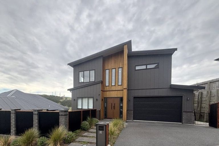 Photo of property in 32 Atherton Terrace, Churton Park, Wellington, 6037