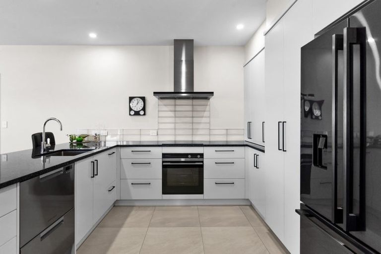 Photo of property in 20 Arihi Crescent, Frimley, Hastings, 4120