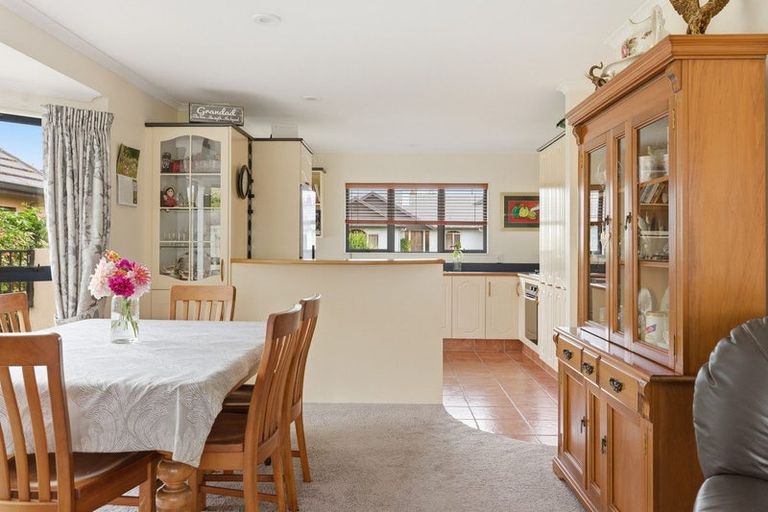 Photo of property in 12 Doneraille Place, Bethlehem, Tauranga, 3110